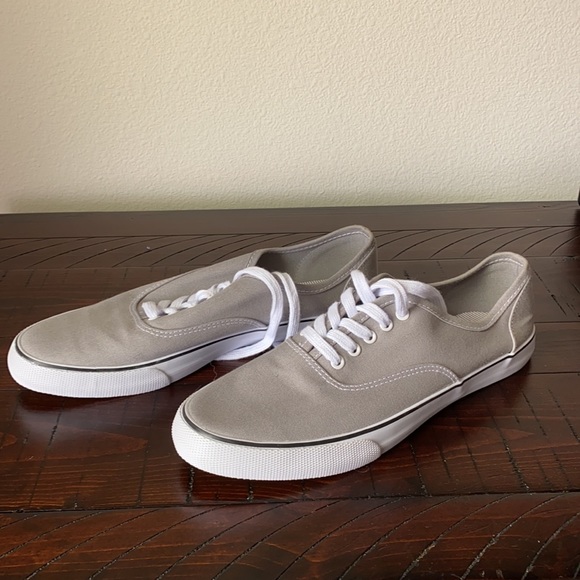 And EAWY Sneakers Size 9 - Picture 4 of 6